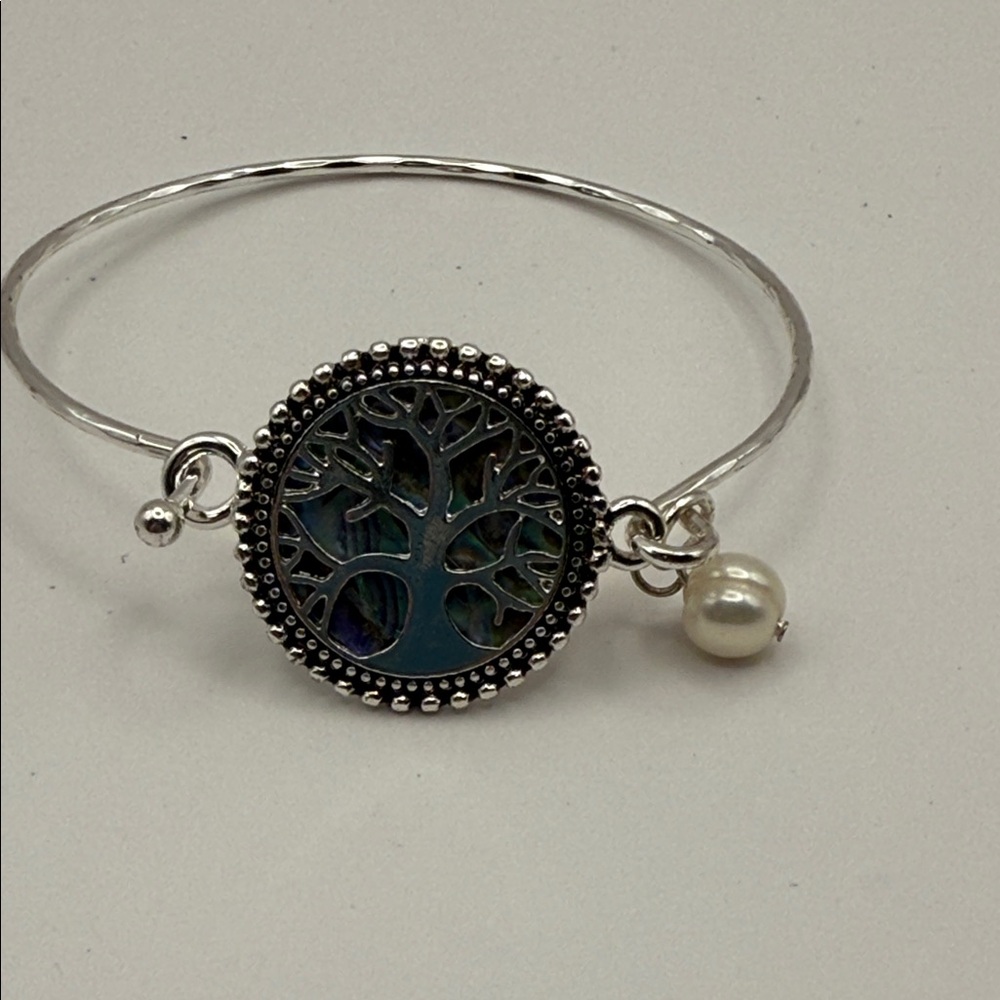 Elegant Silver Bracelet with Tree of Life and Pearl Charm